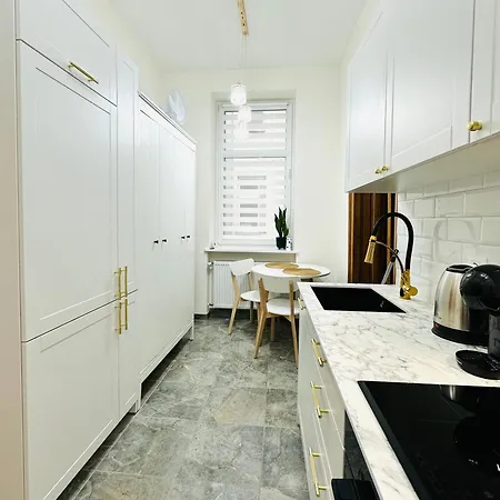 Old Market Polwiejska Apartment *