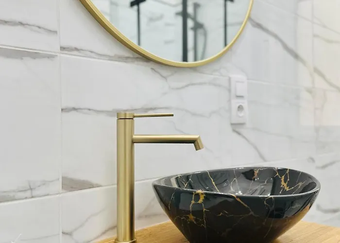 Old Market Polwiejska Apartment Poznan