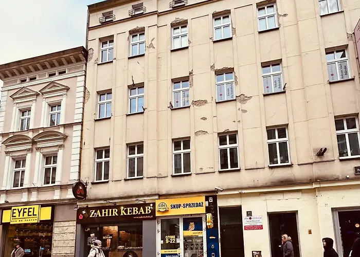 Old Market Polwiejska * Poznan