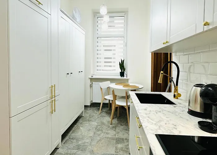 Old Market Polwiejska Apartmán *